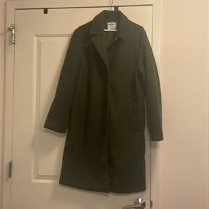 Excellent condition Old Navy Olive Green coat women’s large